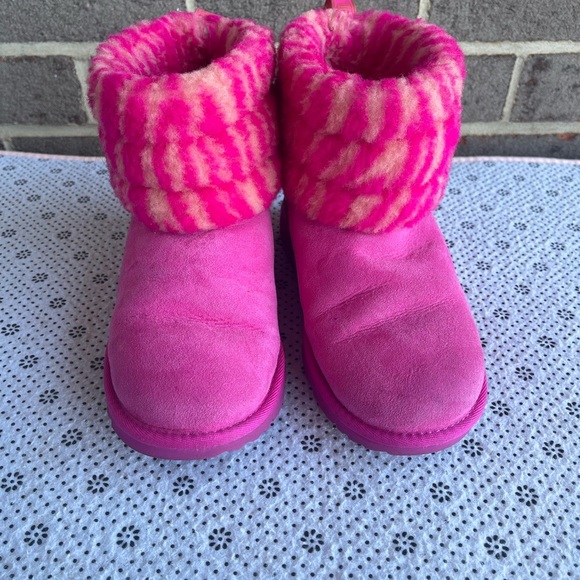 UGG Mini Fluff Quilted Cuff Zebra Rock Rose Suede Sheepskin Boots Size 4 women - Picture 2 of 10